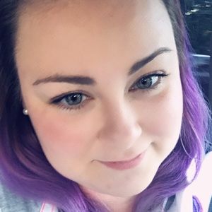 Meet your Posher, Deanna